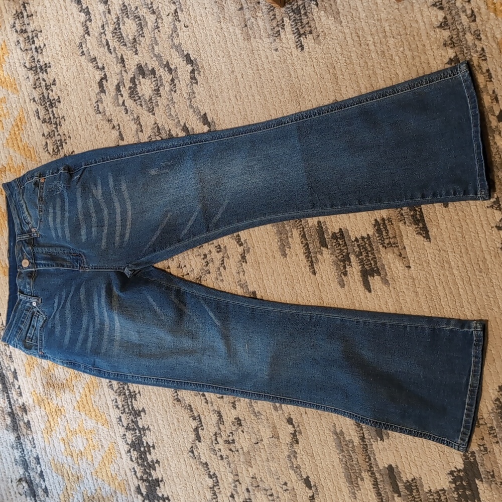 NWT Floral Blooming jeans